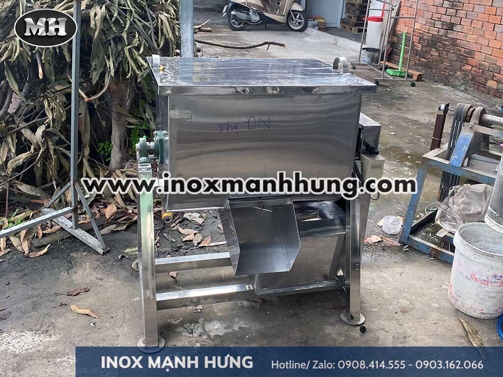 Máy trộn bột khô nằm ngang 1